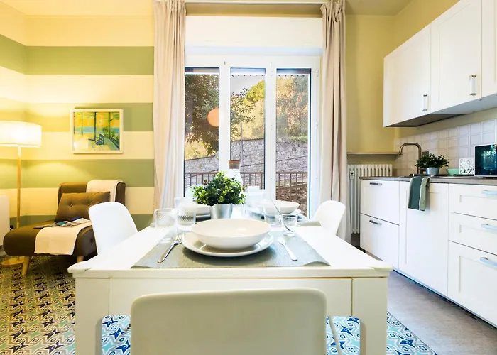 Casaviva - Trilo In With Parking & Shared Pool * Camogli