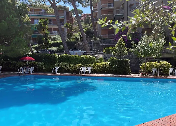 Casaviva - Trilo In With Parking & Shared Pool
