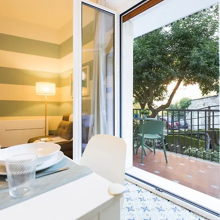 Casaviva - Trilo In With Parking & Shared Pool Daire Camogli